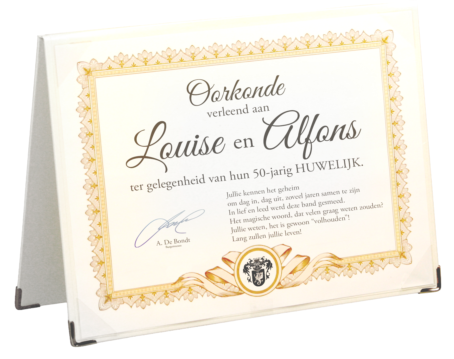 Présentation d'un dipôme version paysage avec une finition luxe la couverture étant retournée