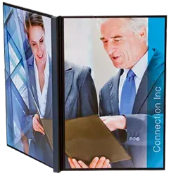 Couverture rigide format portrait avec personnalisation recto verso représentant ici une photo de deux personnes en réunion d'affaires coupées en son centre mettant ainsi chaque personnage sur une face différente