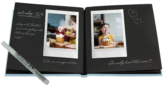 Livre photo créatif fermé montrant une couverture personnalisée avec des photos collées dessus