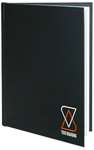Album photo A4 portrait présentant la face avant noire avec sa personnalisation